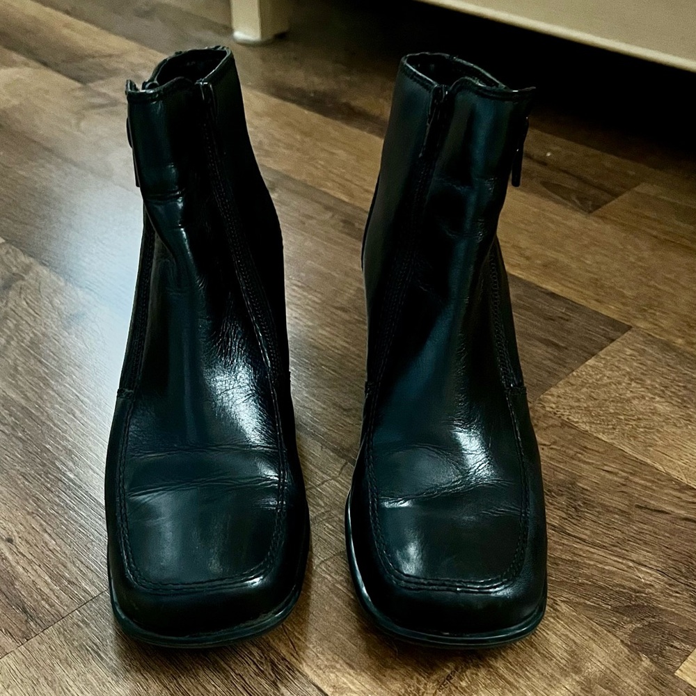 St. John’s Bay Black Booties Size 6